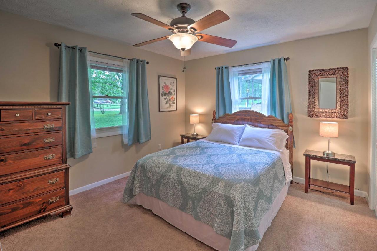 Hendersonville Home With Fire Pit 5 Mi To Downtown! Esterno foto