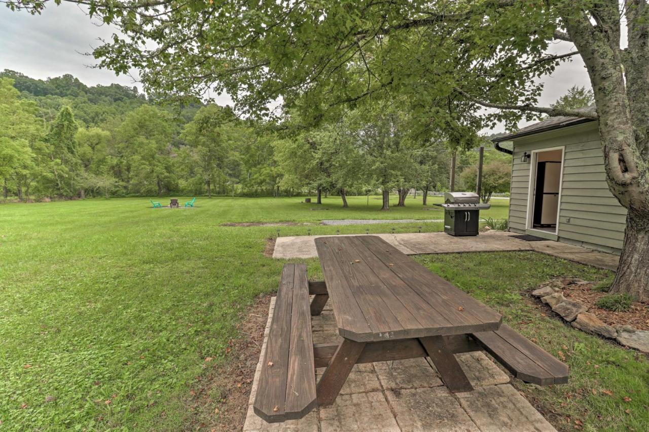 Hendersonville Home With Fire Pit 5 Mi To Downtown! Esterno foto